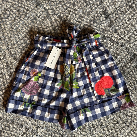 Cara Cara Whitney Gingham Floral Shorts - Picture 4 of 7